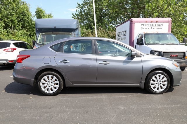 2016 Nissan Sentra S 3