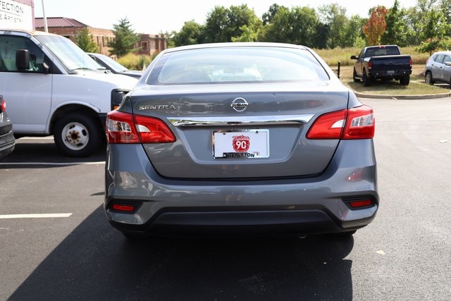 2016 Nissan Sentra S 5