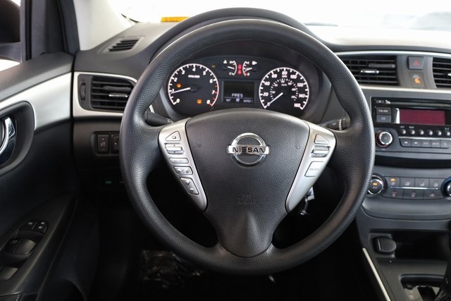 2016 Nissan Sentra S 9