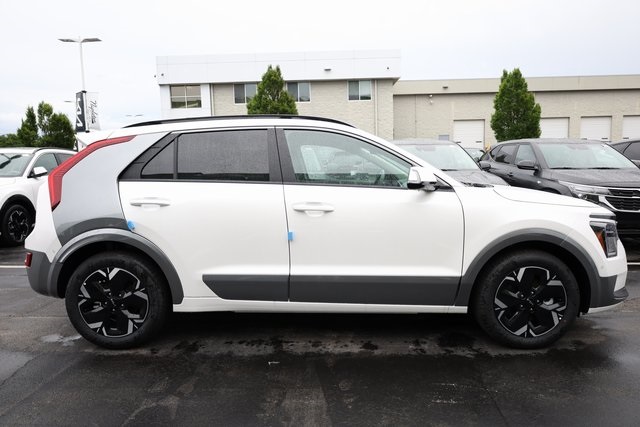 2024 Kia Niro EV Wave 3