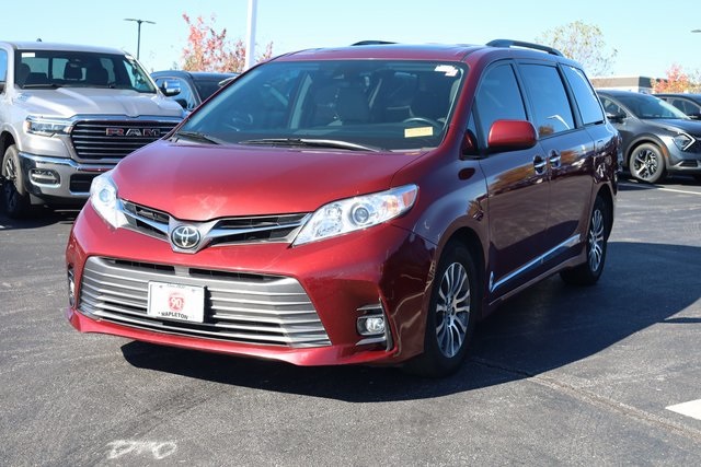 2018 Toyota Sienna XLE 4