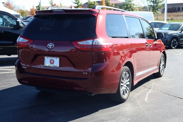 2018 Toyota Sienna XLE 7