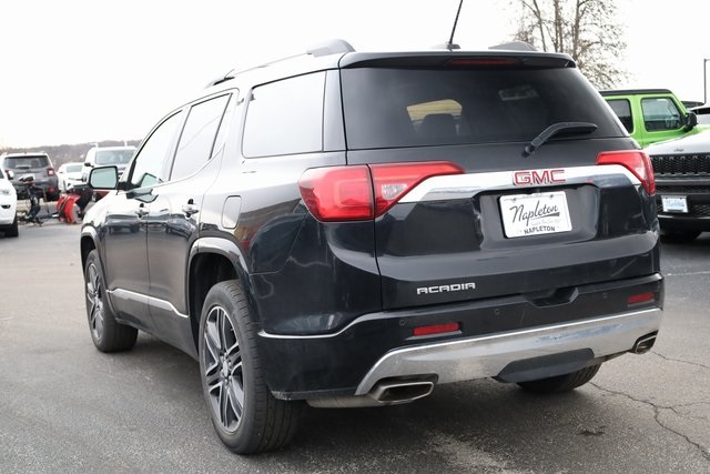 2017 GMC Acadia Denali 6