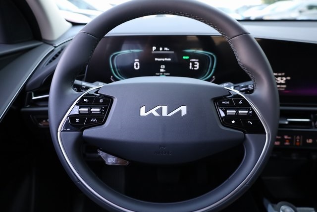 2024 Kia Niro EX 11