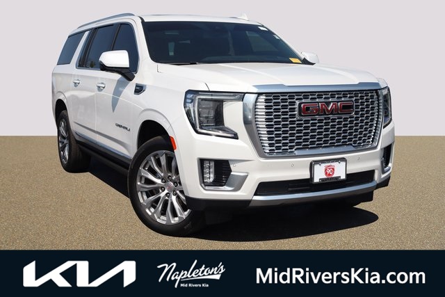 2023 GMC Yukon XL Denali 1