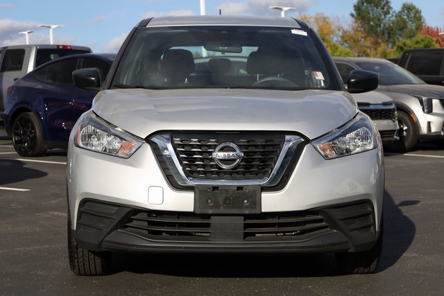 2020 Nissan Kicks S 2