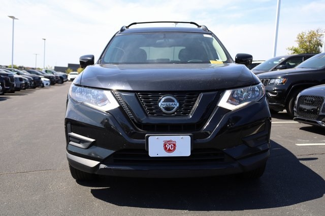 2018 Nissan Rogue SV 3