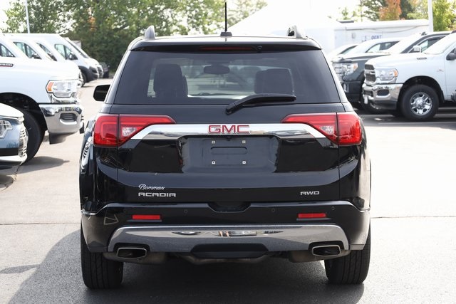 2017 GMC Acadia Denali 5