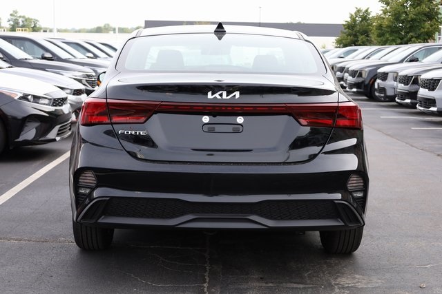 2024 Kia Forte LXS 6