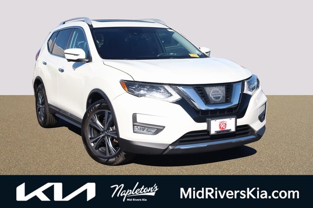 2017 Nissan Rogue SL 1