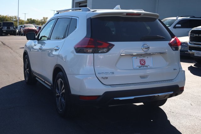 2017 Nissan Rogue SL 5