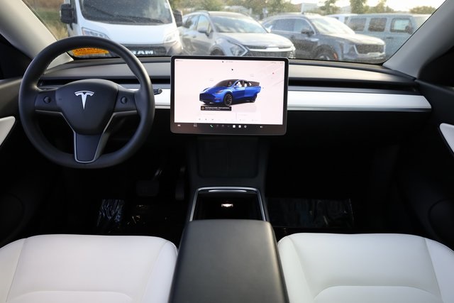 2022 Tesla Model Y Long Range 8