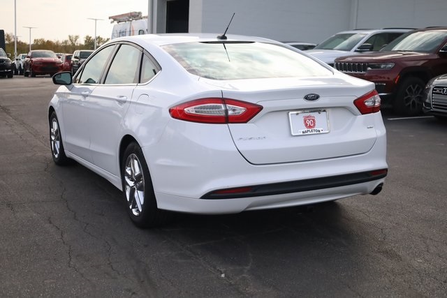 2013 Ford Fusion SE 6