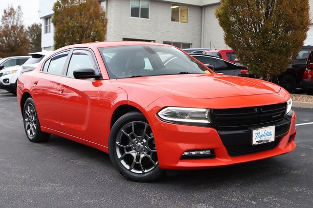 2017 Dodge Charger SXT 2