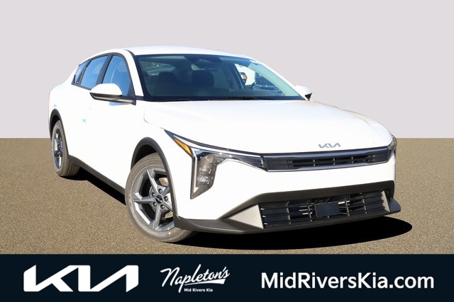 2025 Kia K4 LXS 1