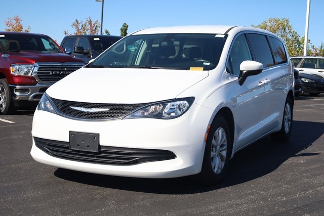 2018 Chrysler Pacifica LX 4