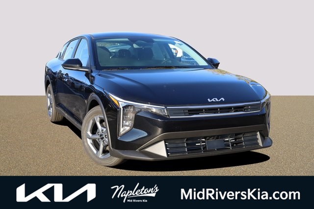 2025 Kia K4 LXS 1