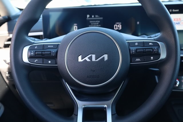 2025 Kia K5 LXS 12