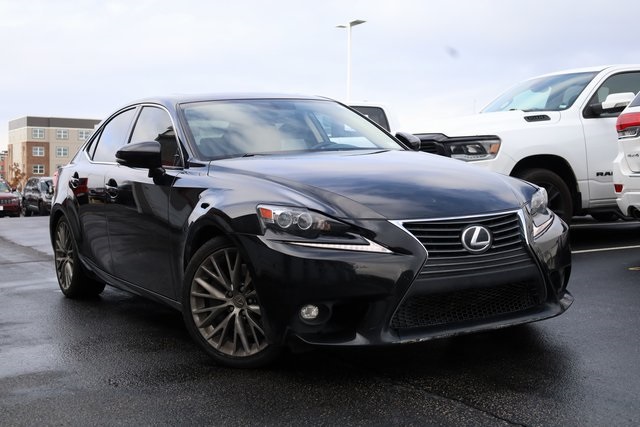 2016 Lexus IS 300 2