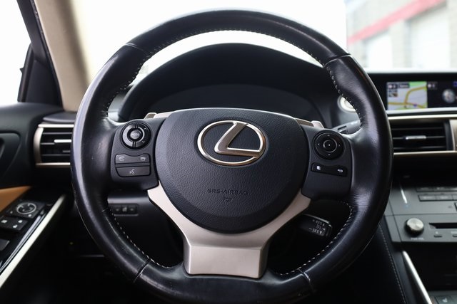 2016 Lexus IS 300 13