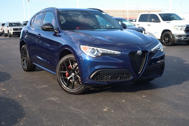 2021 Alfa Romeo Stelvio Ti Sport 2