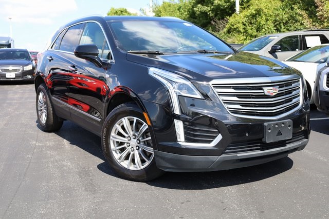 2017 Cadillac XT5 Luxury 2