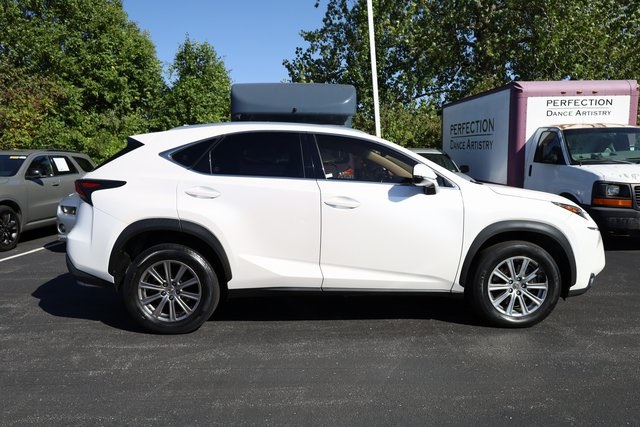 2016 Lexus NX 200t 4