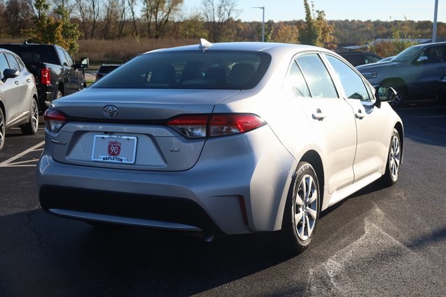 2020 Toyota Corolla LE 7