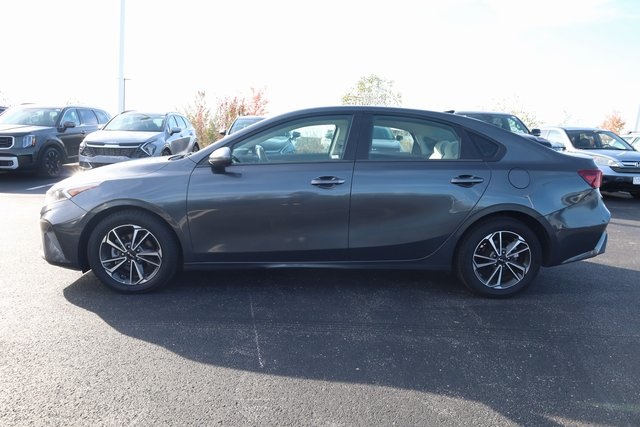 2022 Kia Forte LXS 5