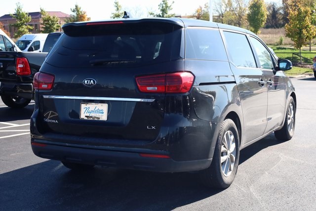 2021 Kia Sedona LX 7