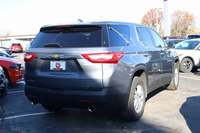 2021 Chevrolet Traverse LS 5