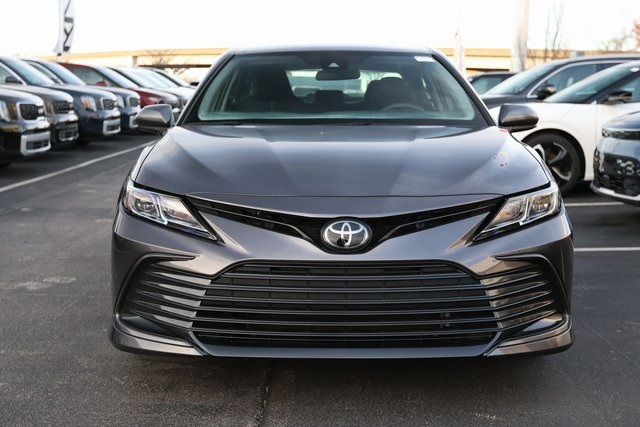 2023 Toyota Camry LE 3