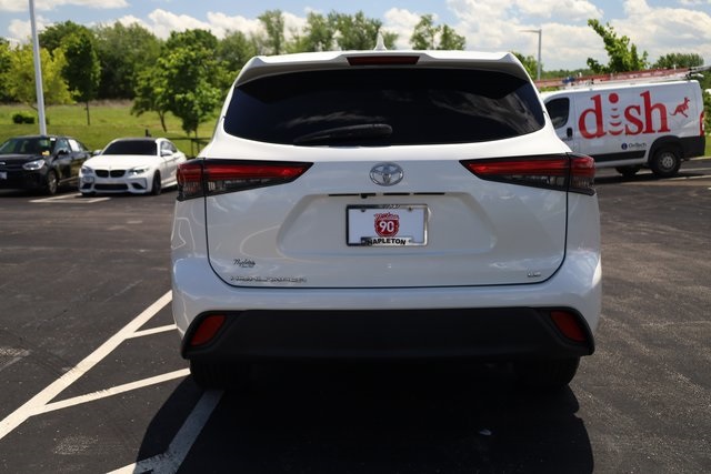 2021 Toyota Highlander LE 6