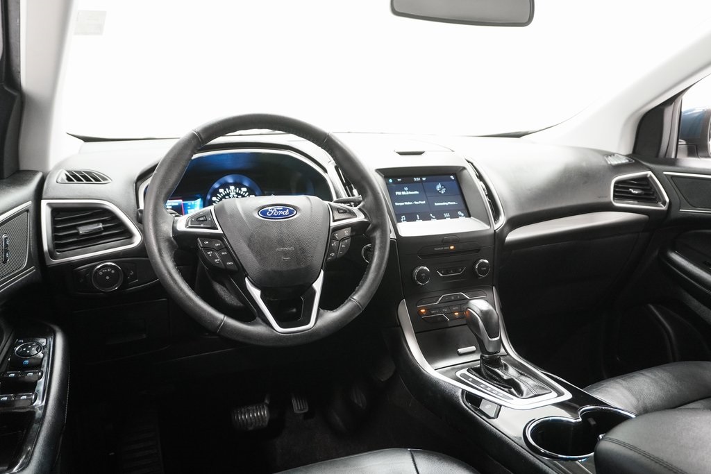 2016 Ford Edge SEL 16