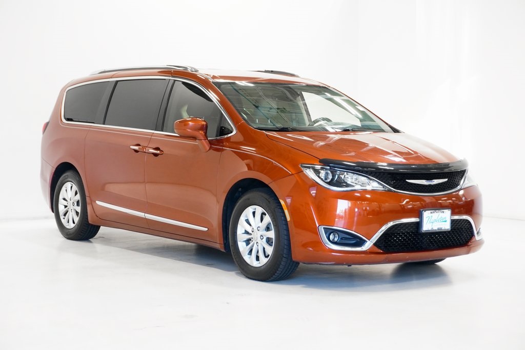 2018 Chrysler Pacifica Touring L Plus 4