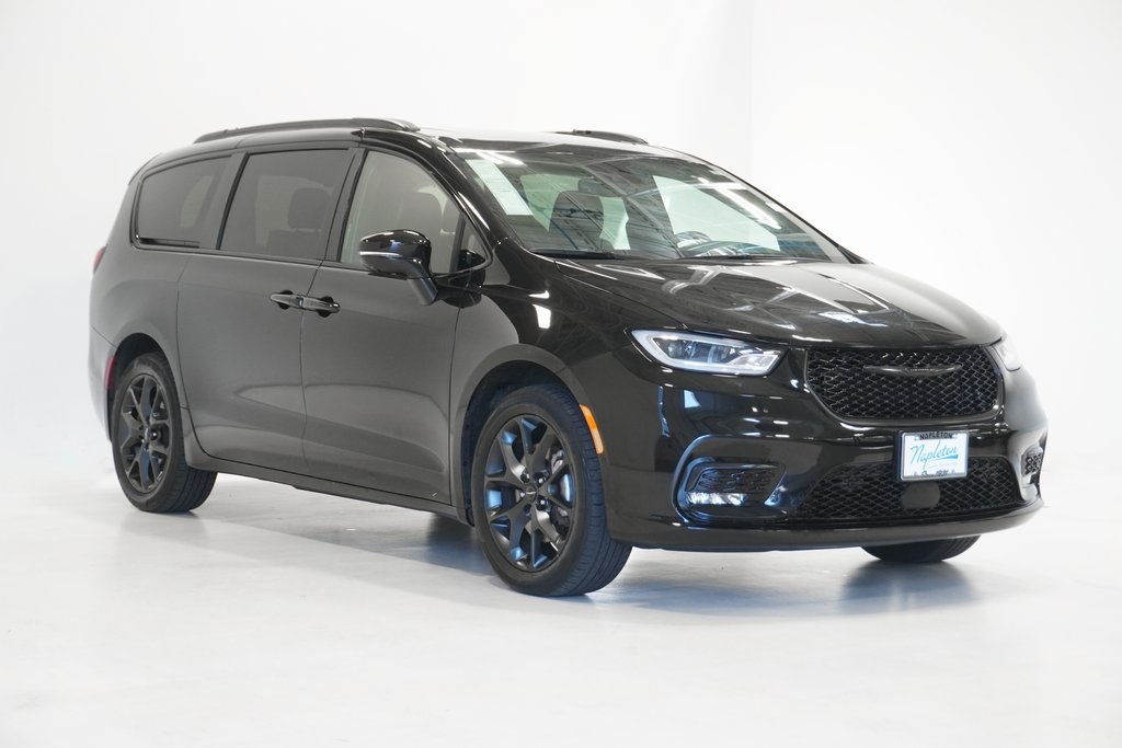 2021 Chrysler Pacifica Limited 4