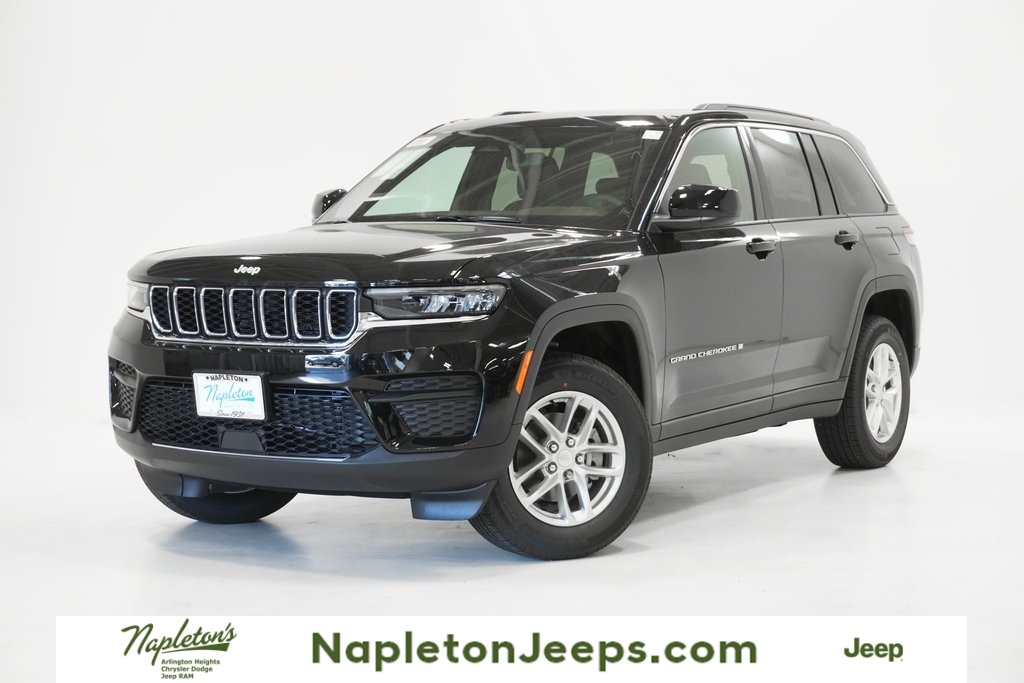 2024 Jeep Grand Cherokee Laredo 1