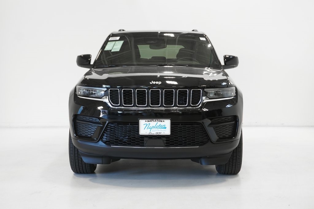 2024 Jeep Grand Cherokee Laredo 3