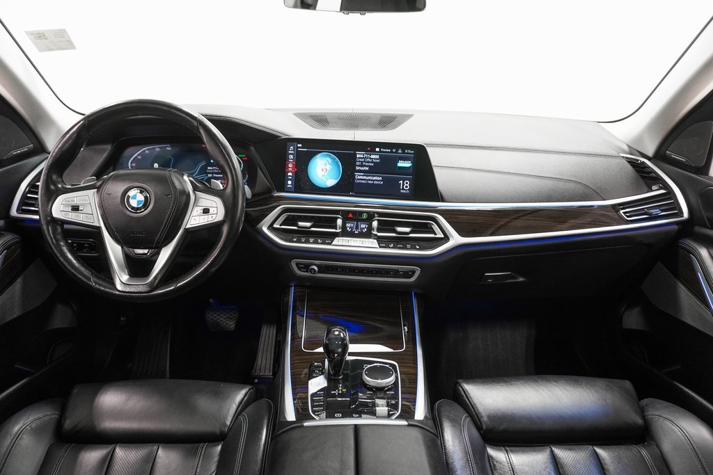 2020 BMW X7 xDrive40i 14