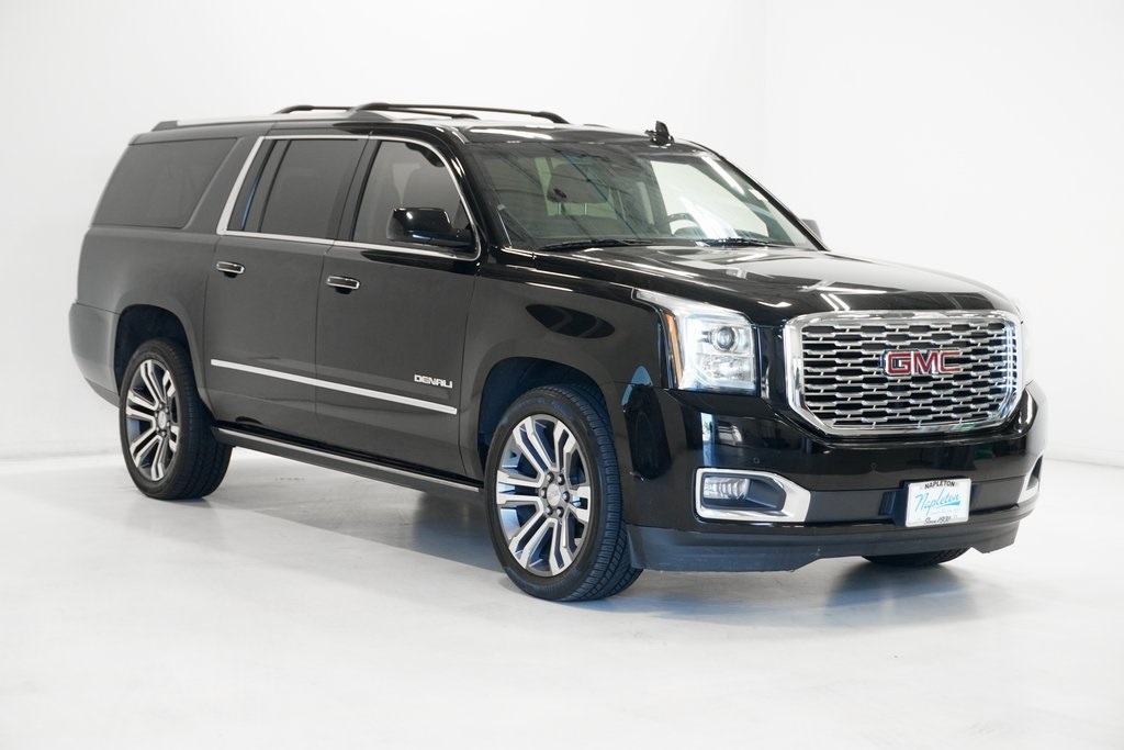 2018 GMC Yukon XL Denali 4