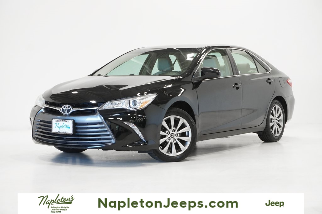 2015 Toyota Camry XLE 1