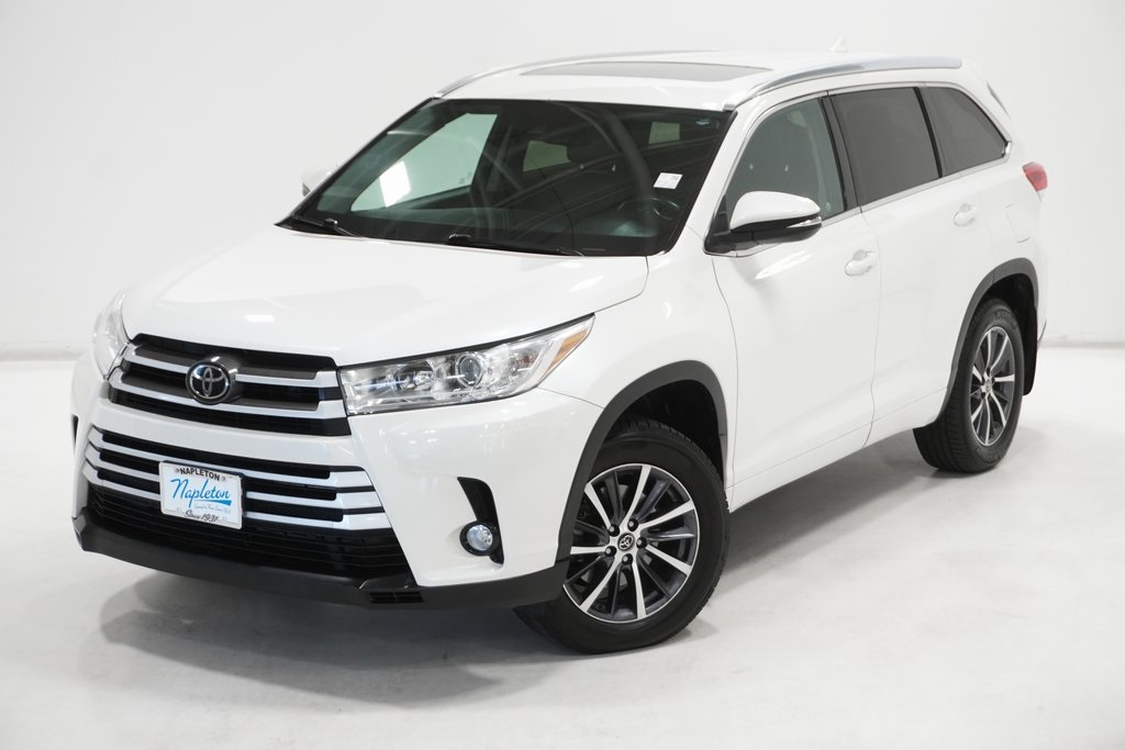 2017 Toyota Highlander XLE 2