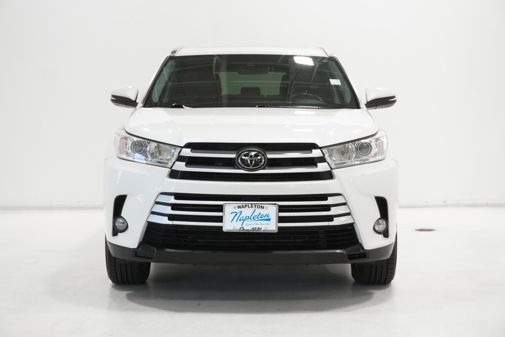 2017 Toyota Highlander XLE 3