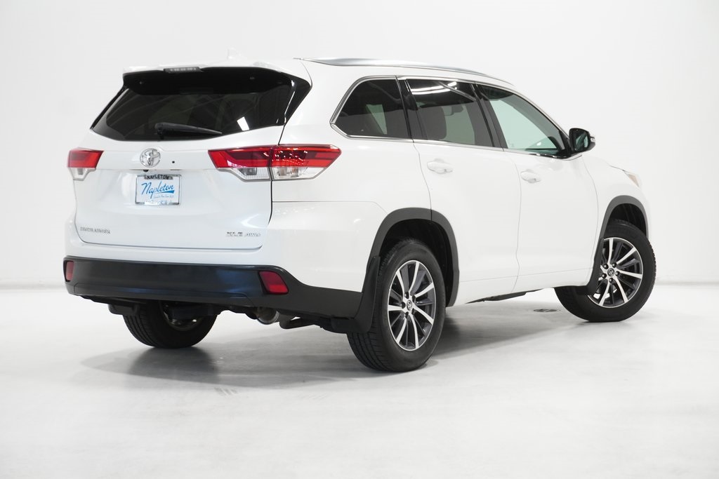 2017 Toyota Highlander XLE 7