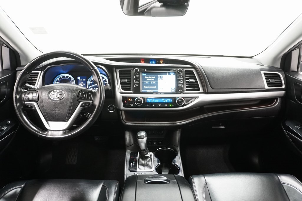 2017 Toyota Highlander XLE 14