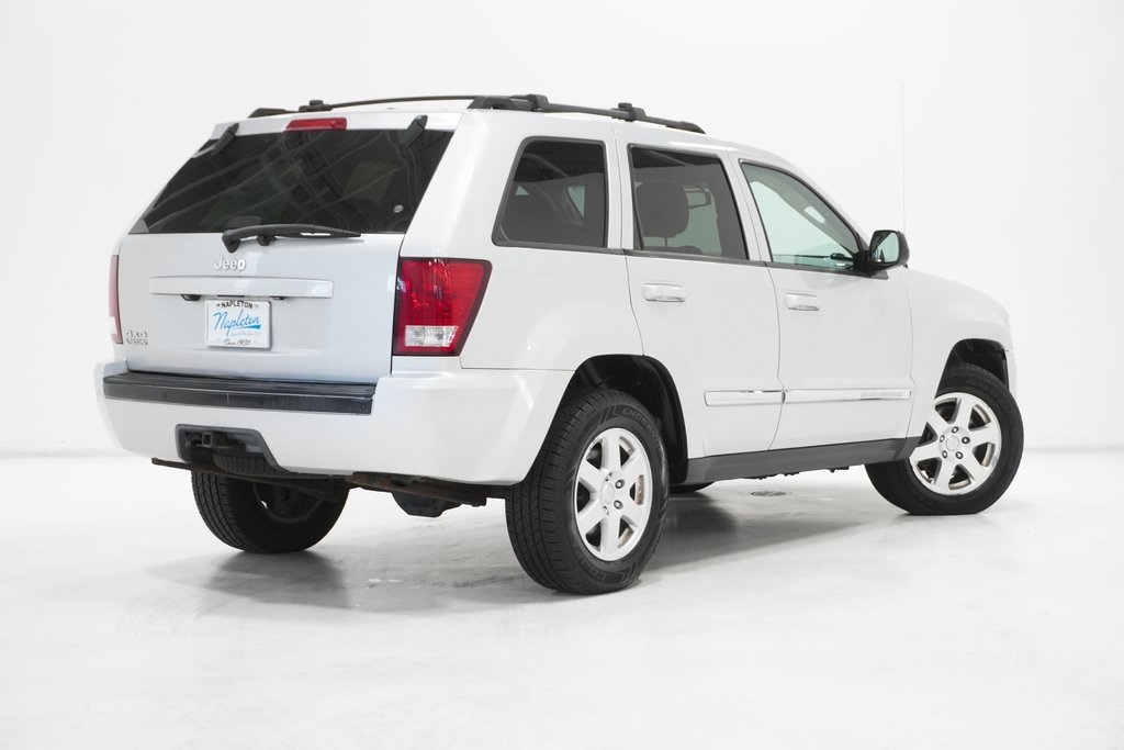 2010 Jeep Grand Cherokee Laredo 7