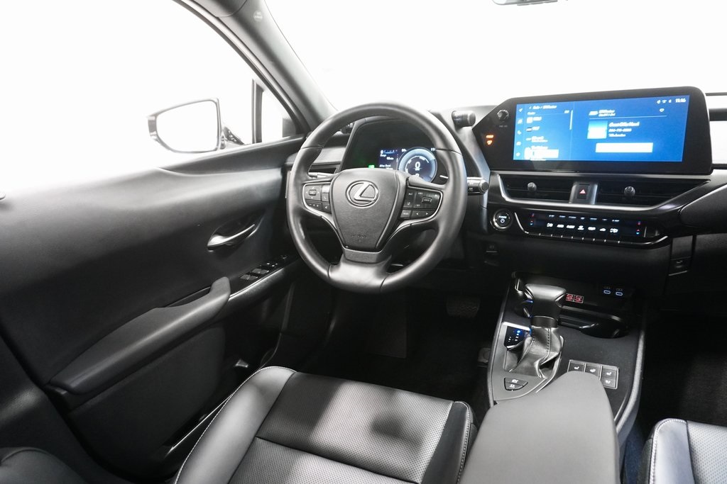 2023 Lexus UX 250h Premium 19