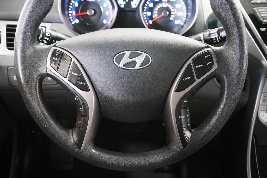 2013 Hyundai Elantra GLS 21