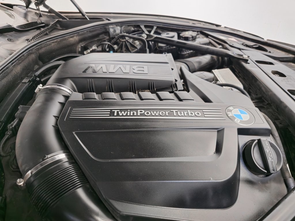 2015 BMW 5 Series 535i xDrive 9
