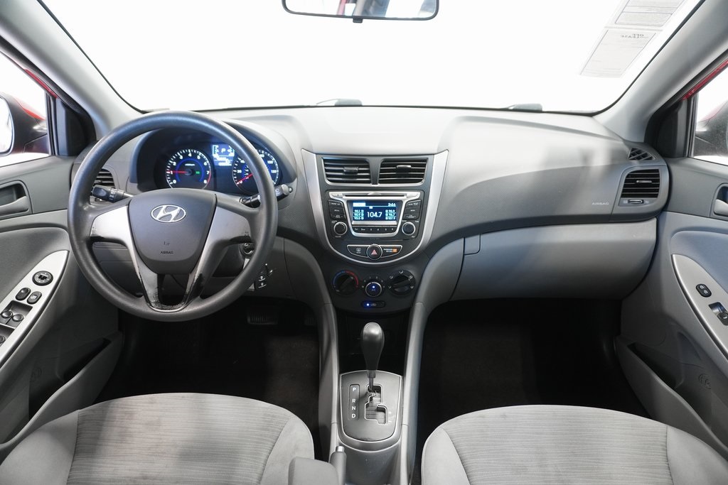 2015 Hyundai Accent GLS 10